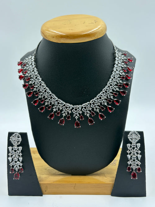 Jewellery set with necklace and earrings 