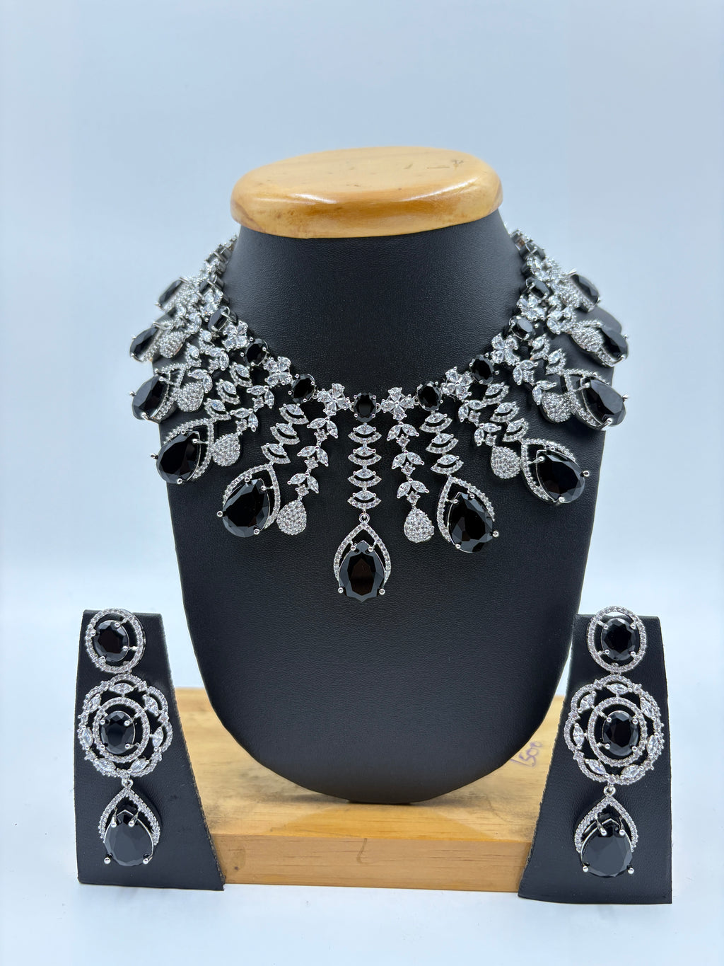 Royal Black Drop Necklace Set