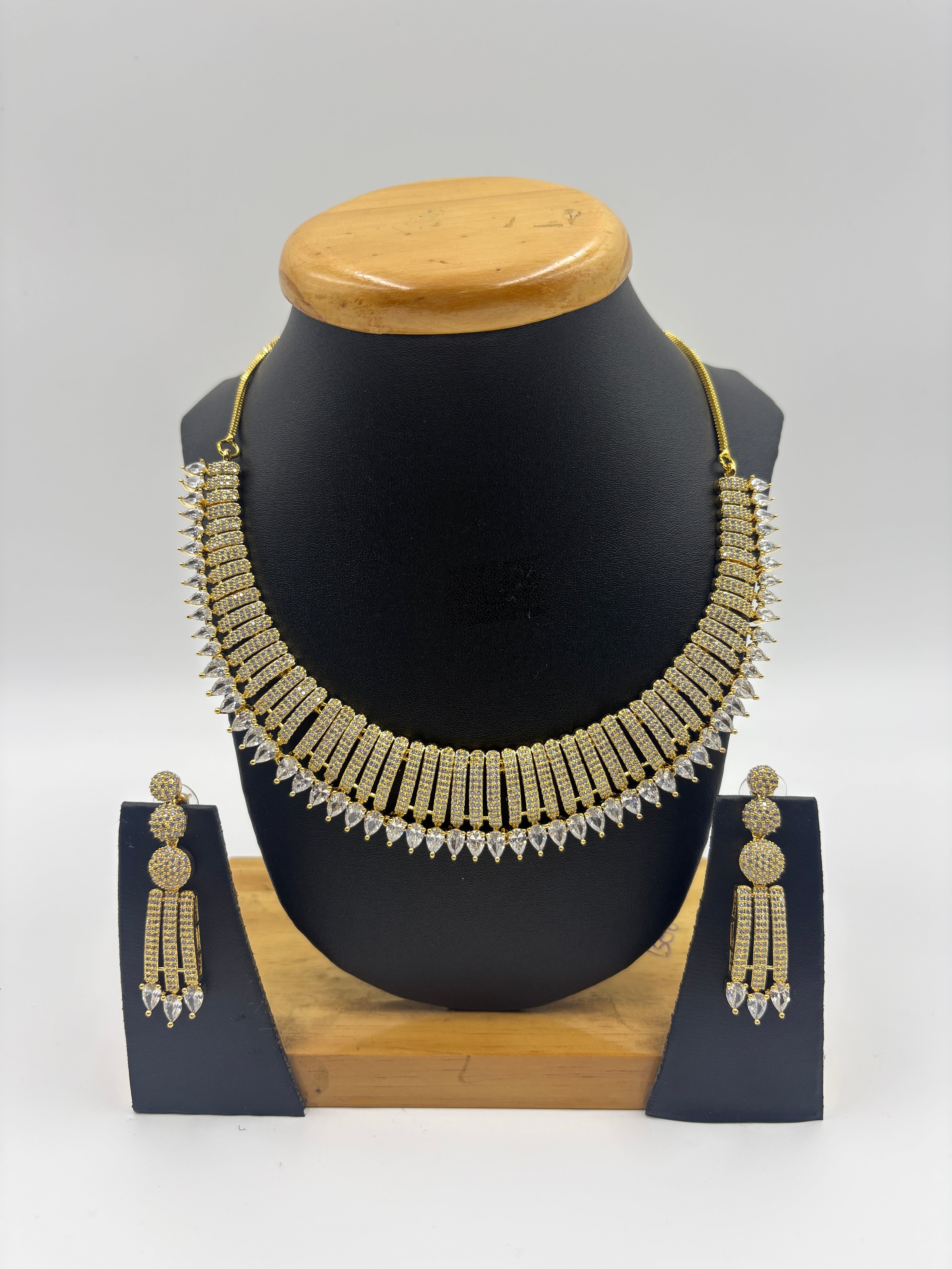Classic Diamond Fringe Necklace Set