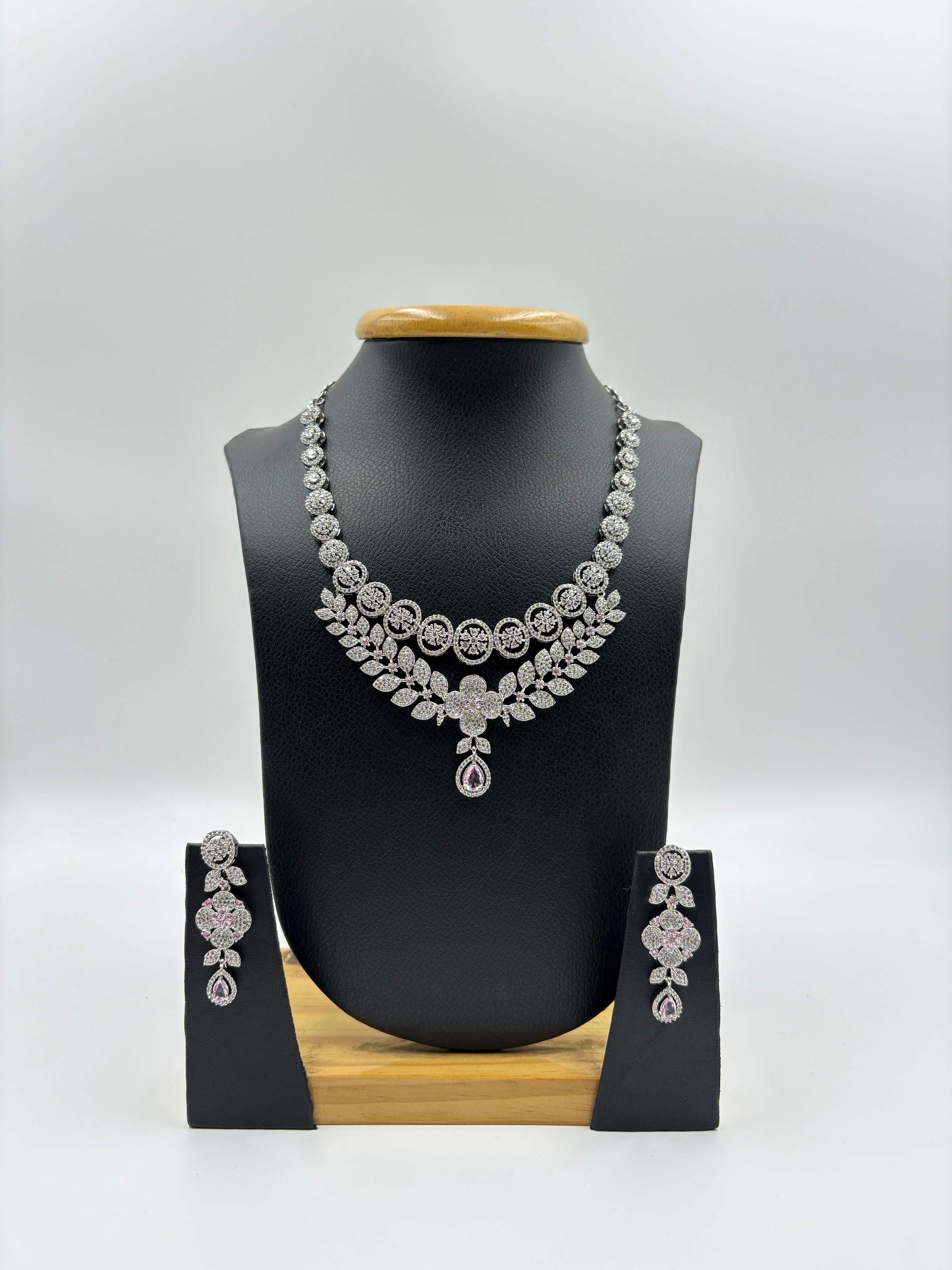Classic Floral Drop Necklace Set